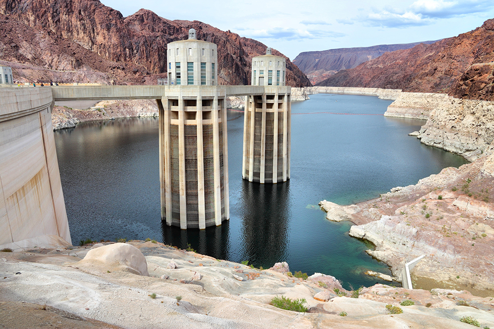 Very low water levels at the Hoover Dam